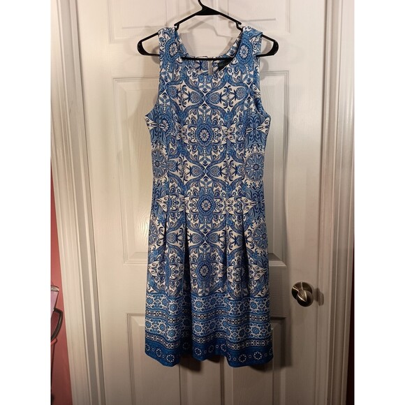 Gabby Skye Dresses & Skirts - Gabby Skye Dress Size 12 Blue And White Sleeveless